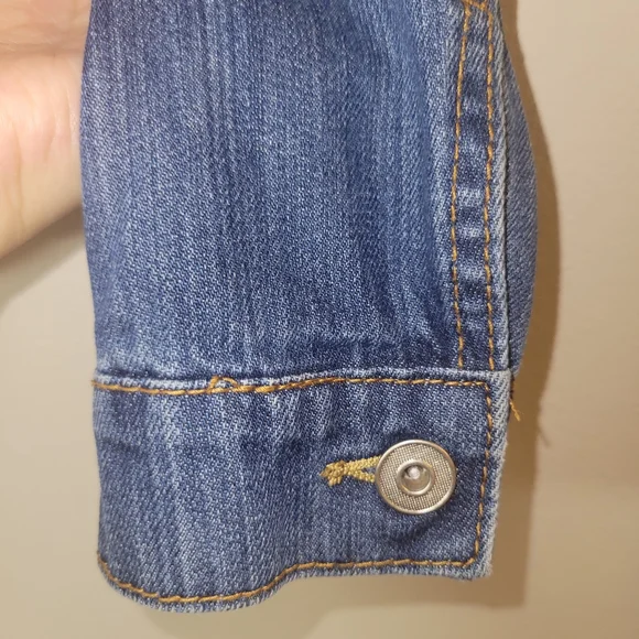 Bagatelle Boho Flower Embroidery Jean Jacket - Picture 5 of 16